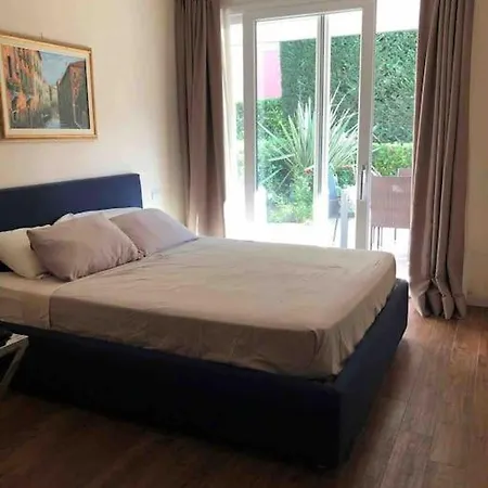 Con Piscina A 5 Minuti Dal Centro *