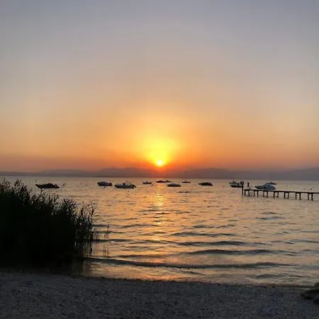 Con Piscina A 5 Minuti Dal Centro Peschiera del Garda